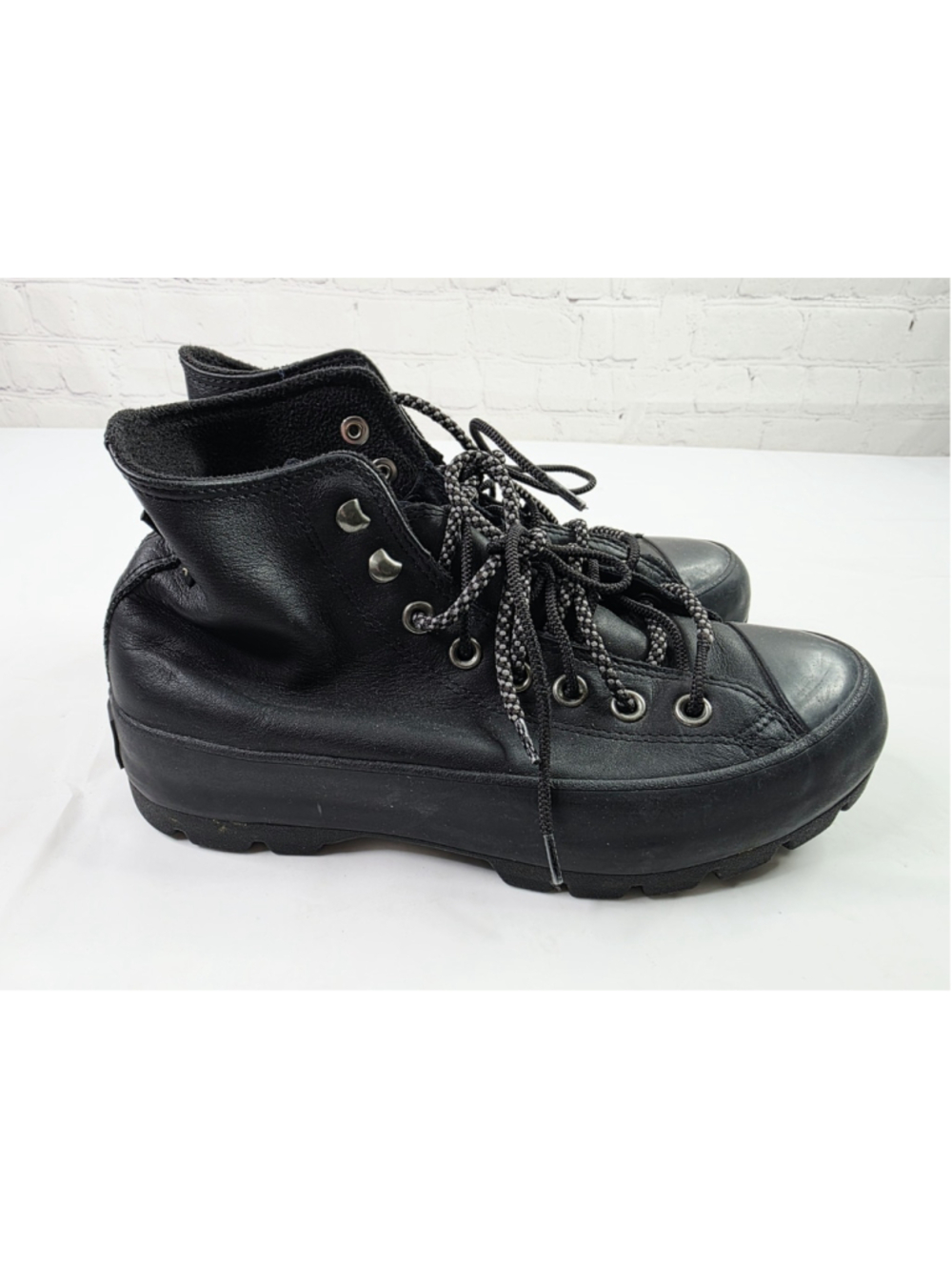 Converse Chuck Taylor All Star Lugged Winter High GTX Black 566155C Woman’s 8.5